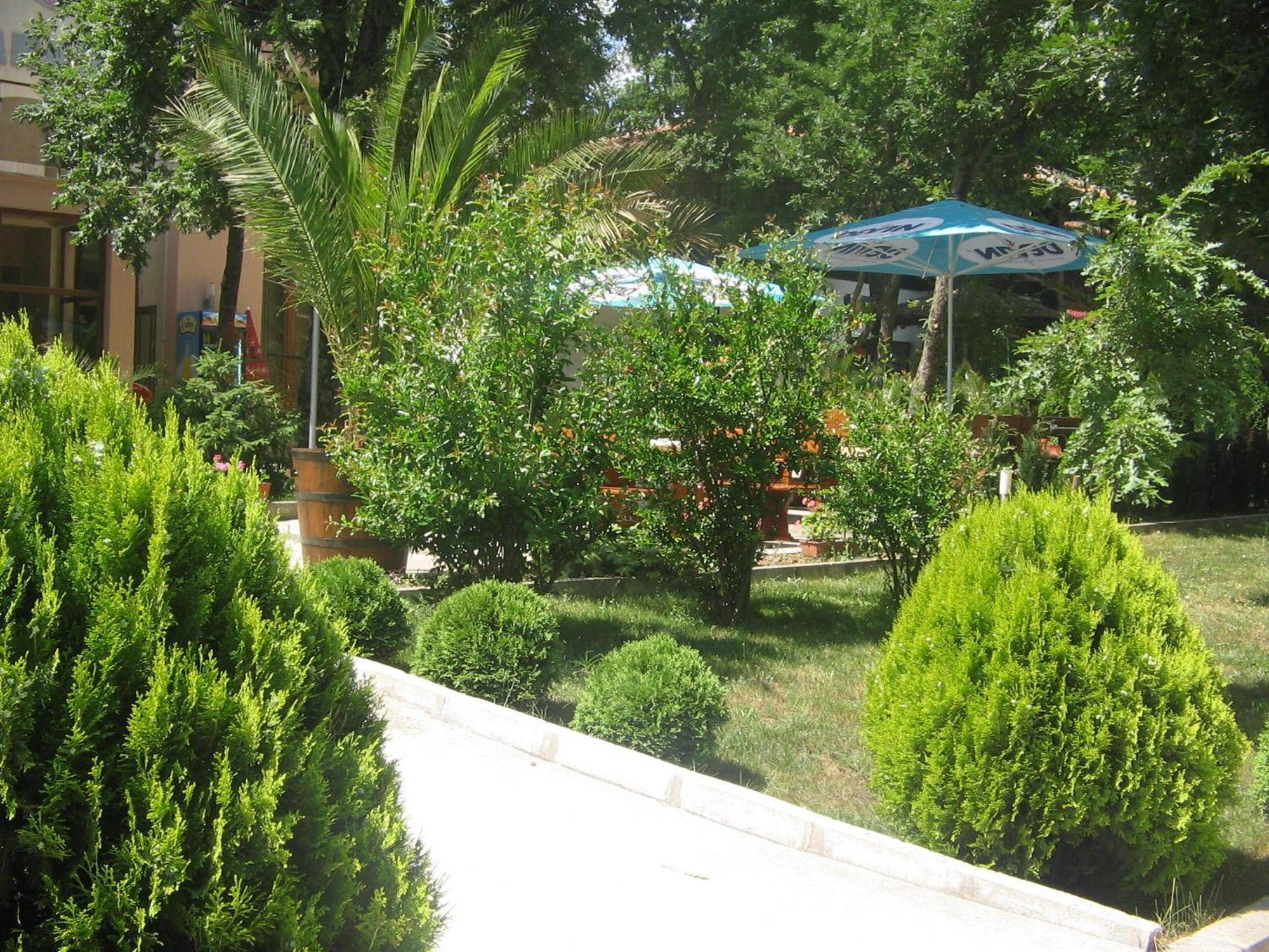 Sunny Paradise Family Hotel Naousa Dış mekan fotoğraf